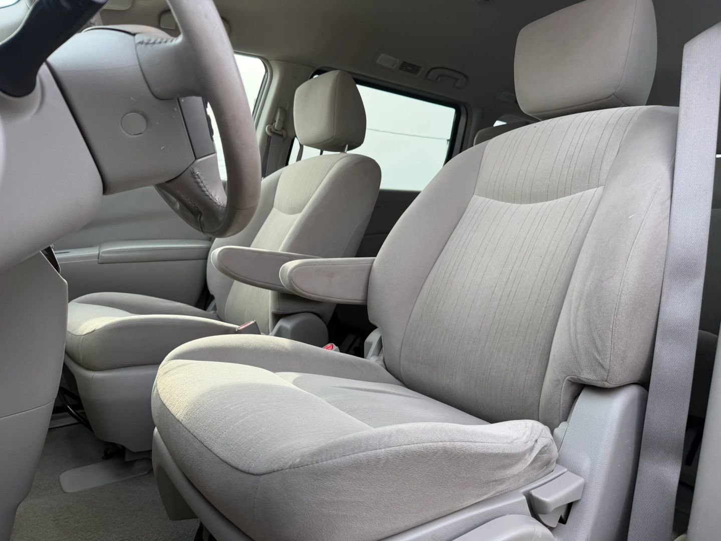 Used 2016 Nissan Quest SV image 10