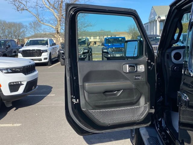 New 2025 Jeep Wrangler Sahara w/ Safety Group image 20