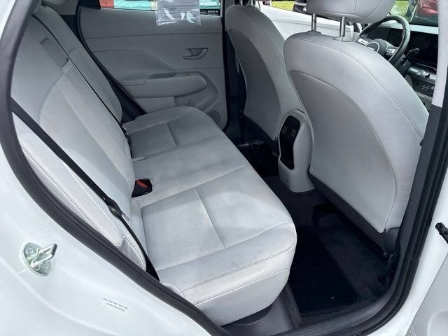 Used 2025 Hyundai Kona SEL AWD/4WD image 23