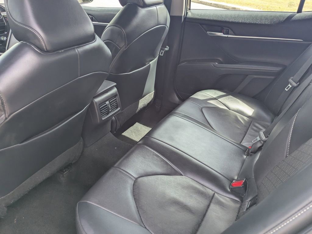 Used 2023 Toyota Camry XSE FWD image 11