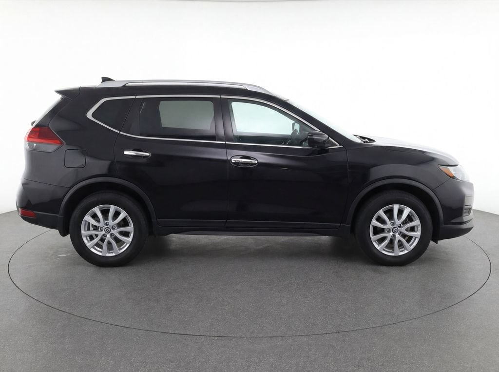 Used 2018 Nissan Rogue SV FWD image 8