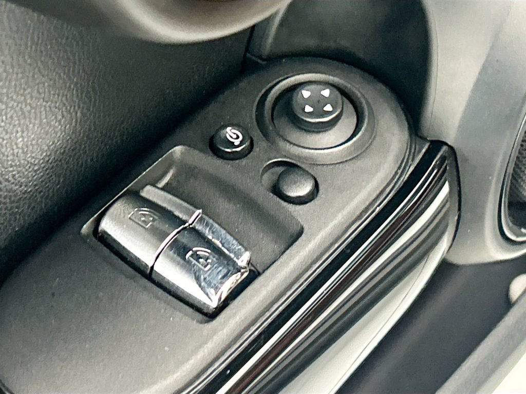 Used 2019 MINI Cooper S FWD image 22