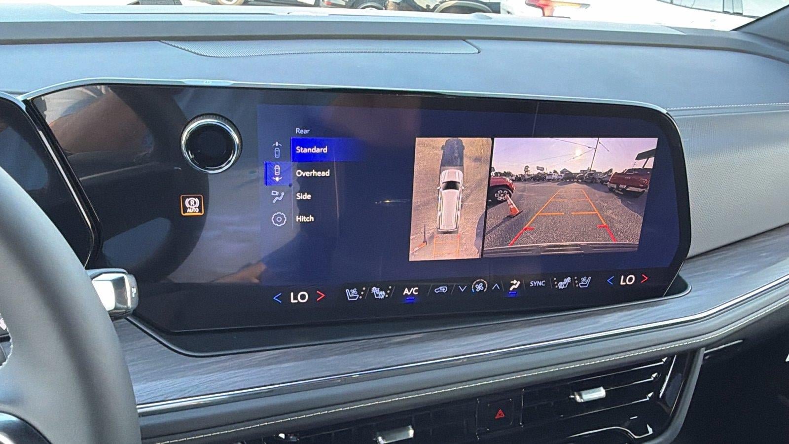 New 2026 Chevrolet Suburban Premier AWD/4WD image 30