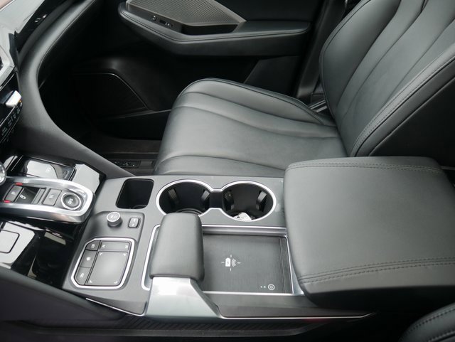 Used 2022 Acura MDX SH-AWD image 25