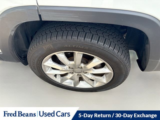 Used 2016 Jeep Cherokee Limited image 6