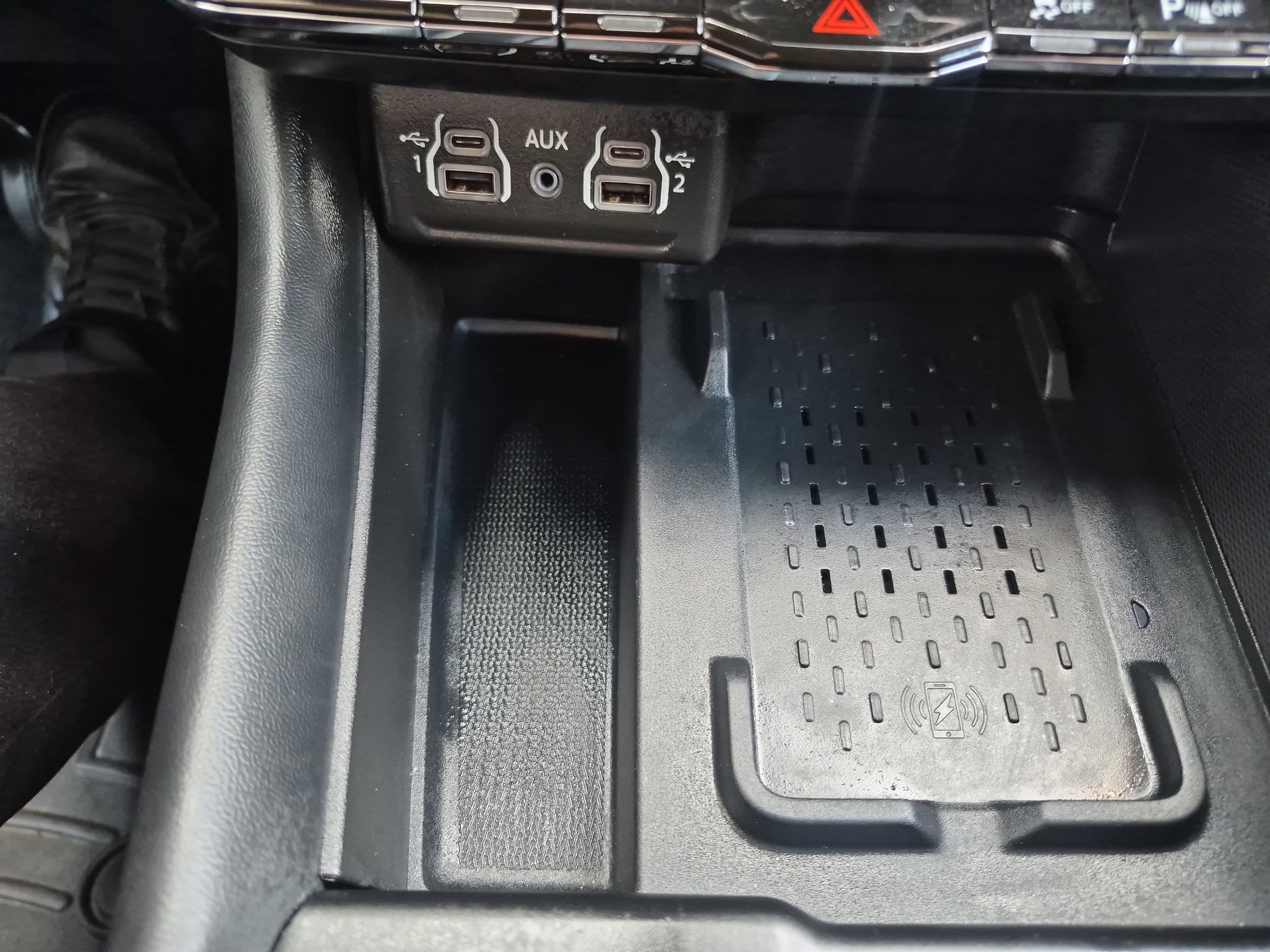 Used 2025 Dodge Durango R/T image 33