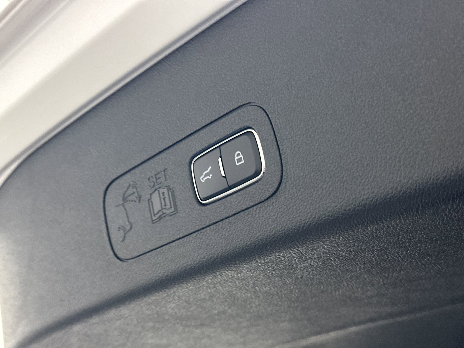 Used 2023 Lincoln Aviator Reserve w/ Jet Package image 9