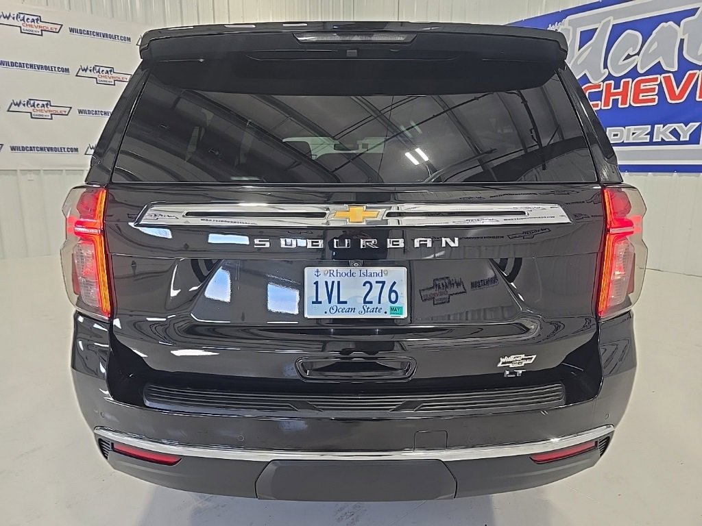 Used 2024 Chevrolet Suburban LT image 7