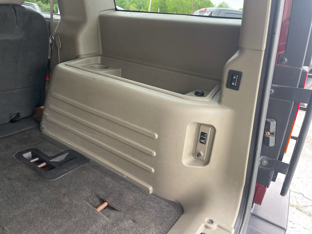 Used 2003 HUMMER H2 Base 4dr 4WD SUV w/ Preferred Equipment Group image 22