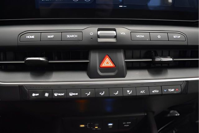 Used 2025 Kia K4 image 27