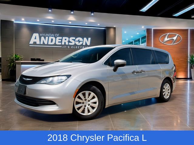 Used 2018 Chrysler Pacifica L FWD image 1