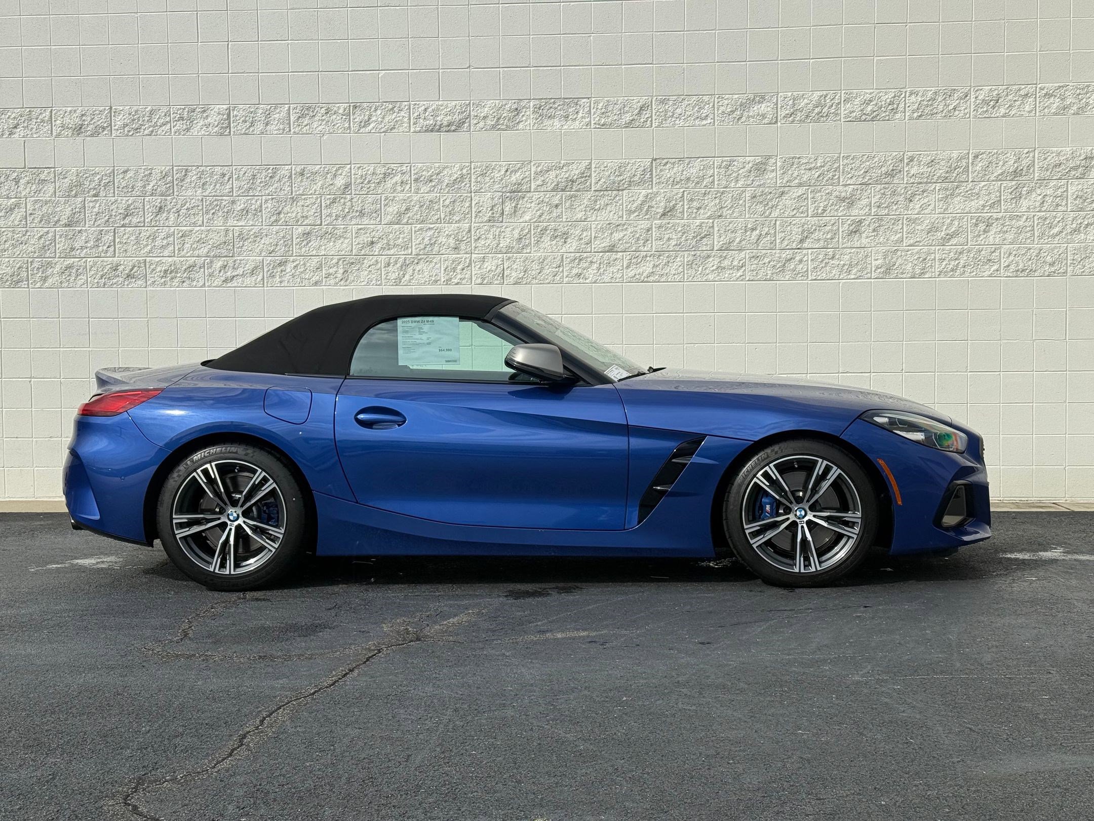 Certified 2025 BMW Z4 M40i w/ Premium Package image 7