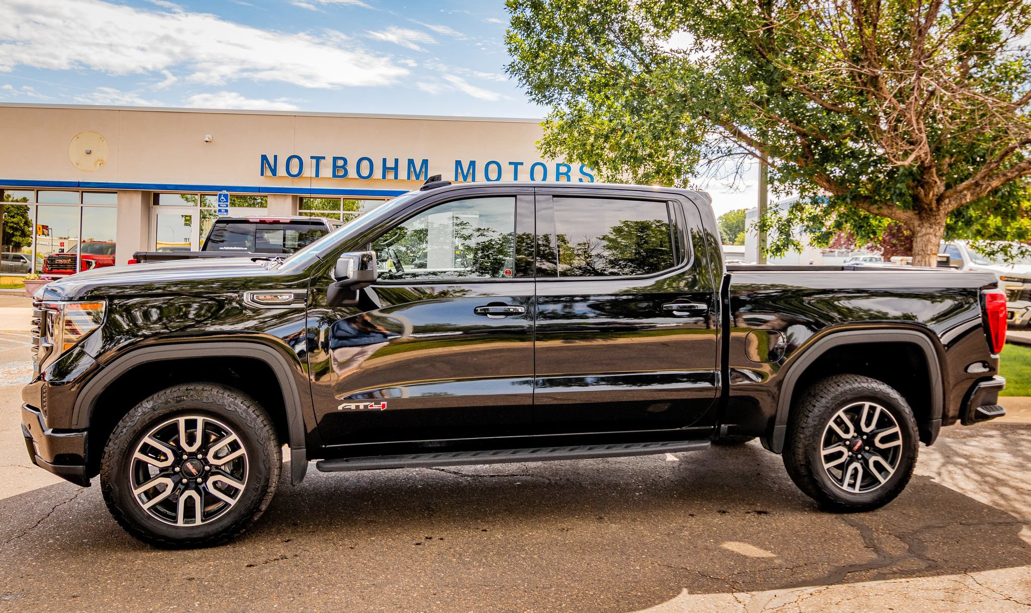 Used 2023 GMC Sierra 1500 AT4 w/ AT4 Preferred Package