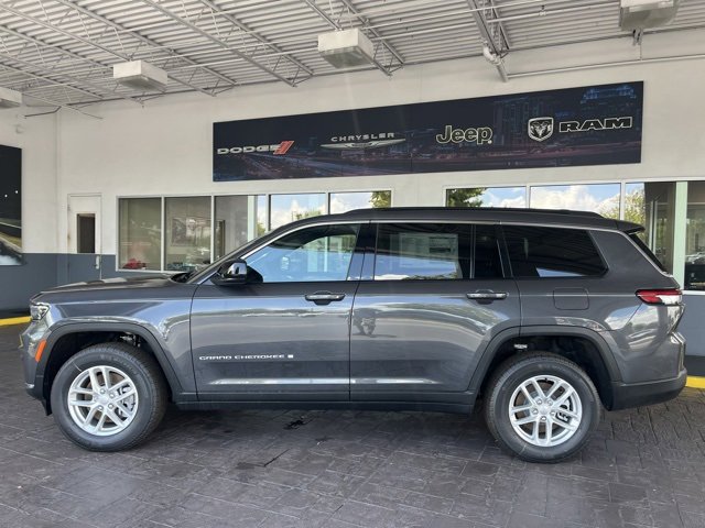 New 2025 Jeep Grand Cherokee L Laredo w/ Luxury Tech Group I image 4