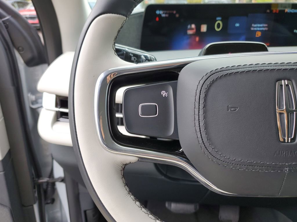 New 2025 Lincoln Navigator L Reserve image 26