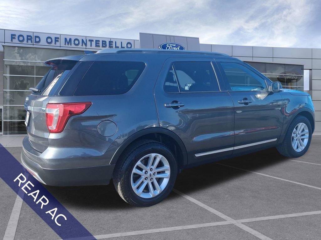 Used 2017 Ford Explorer XLT w/ Equipment Group 201A FWD image 4