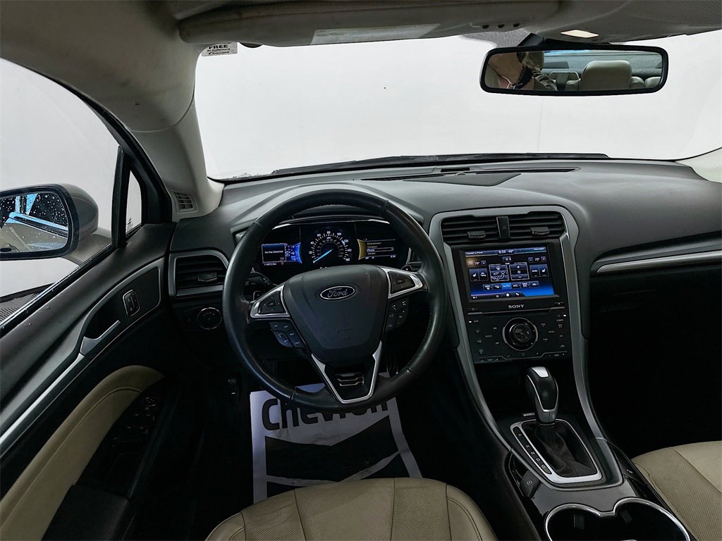 Used 2015 Ford Fusion Titanium image 23