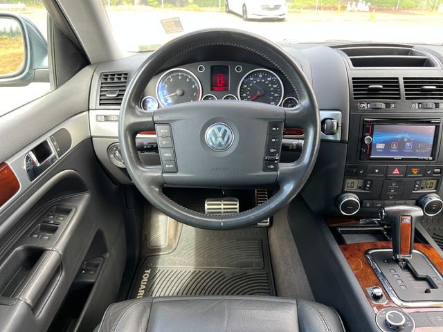 Used 2005 Volkswagen Touareg V8 AWD/4WD image 12