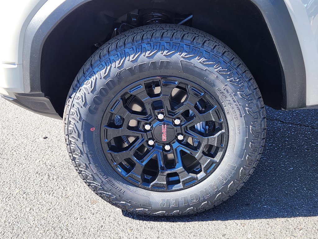 New 2026 GMC Canyon Elevation w/ Convenience Package AWD/4WD image 6