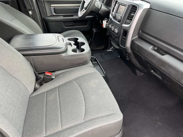 Used 2024 RAM 1500 Warlock AWD/4WD image 25