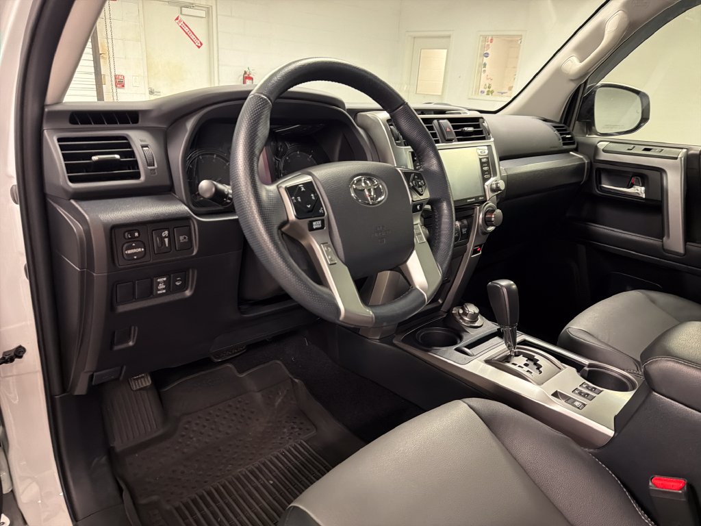 Used 2024 Toyota 4Runner SR5 Premium w/ Moonroof Package AWD/4WD image 26