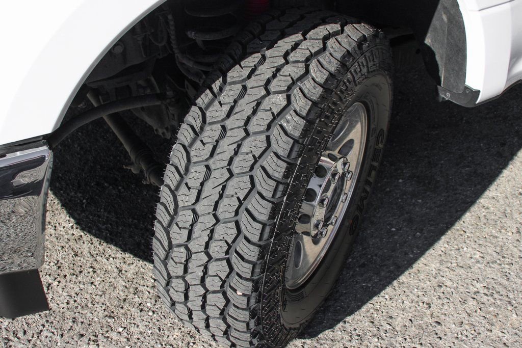 Used 2017 Ford F250 XLT w/ XLT Premium Package image 45