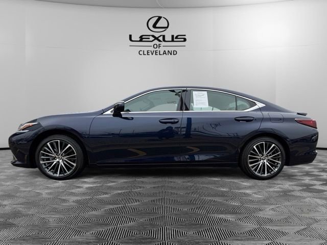 Used 2025 Lexus ES 350 w/ Premium Package image 3