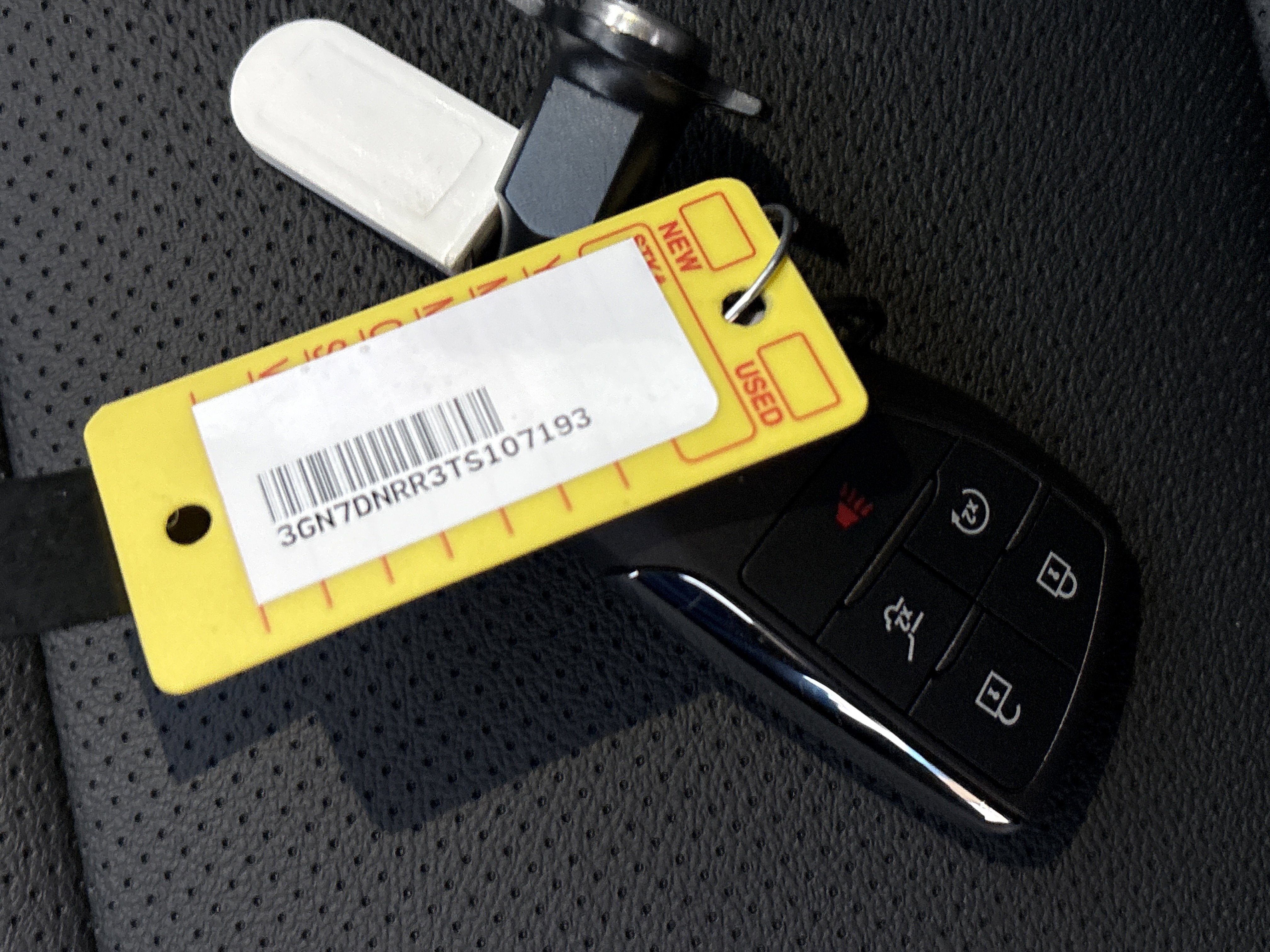 New 2026 Chevrolet Equinox EV LT image 26