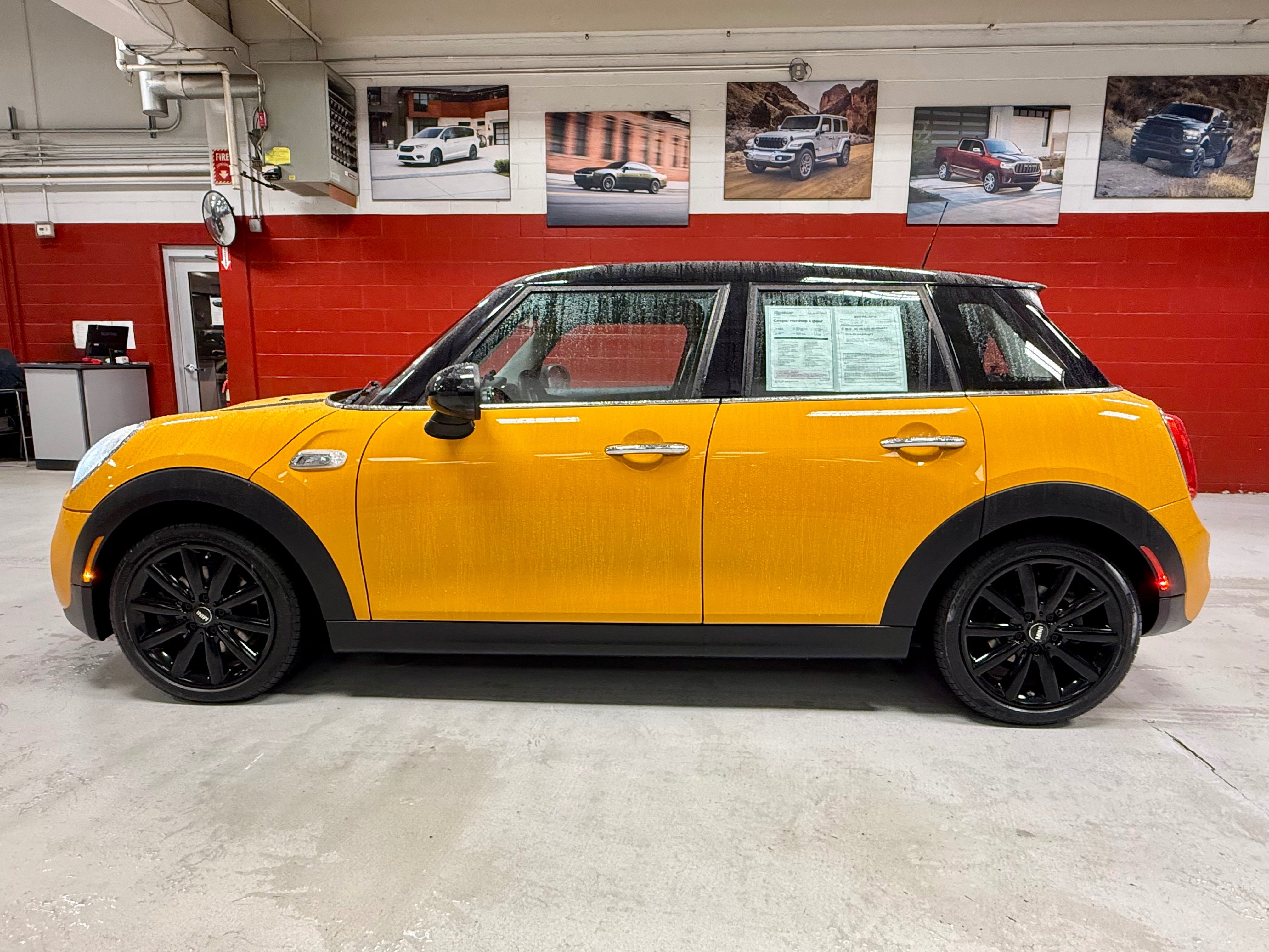 Used 2015 MINI Cooper S FWD image 2