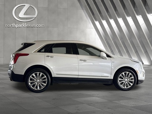 Used 2019 Cadillac XT5 Premium Luxury AWD/4WD image 4