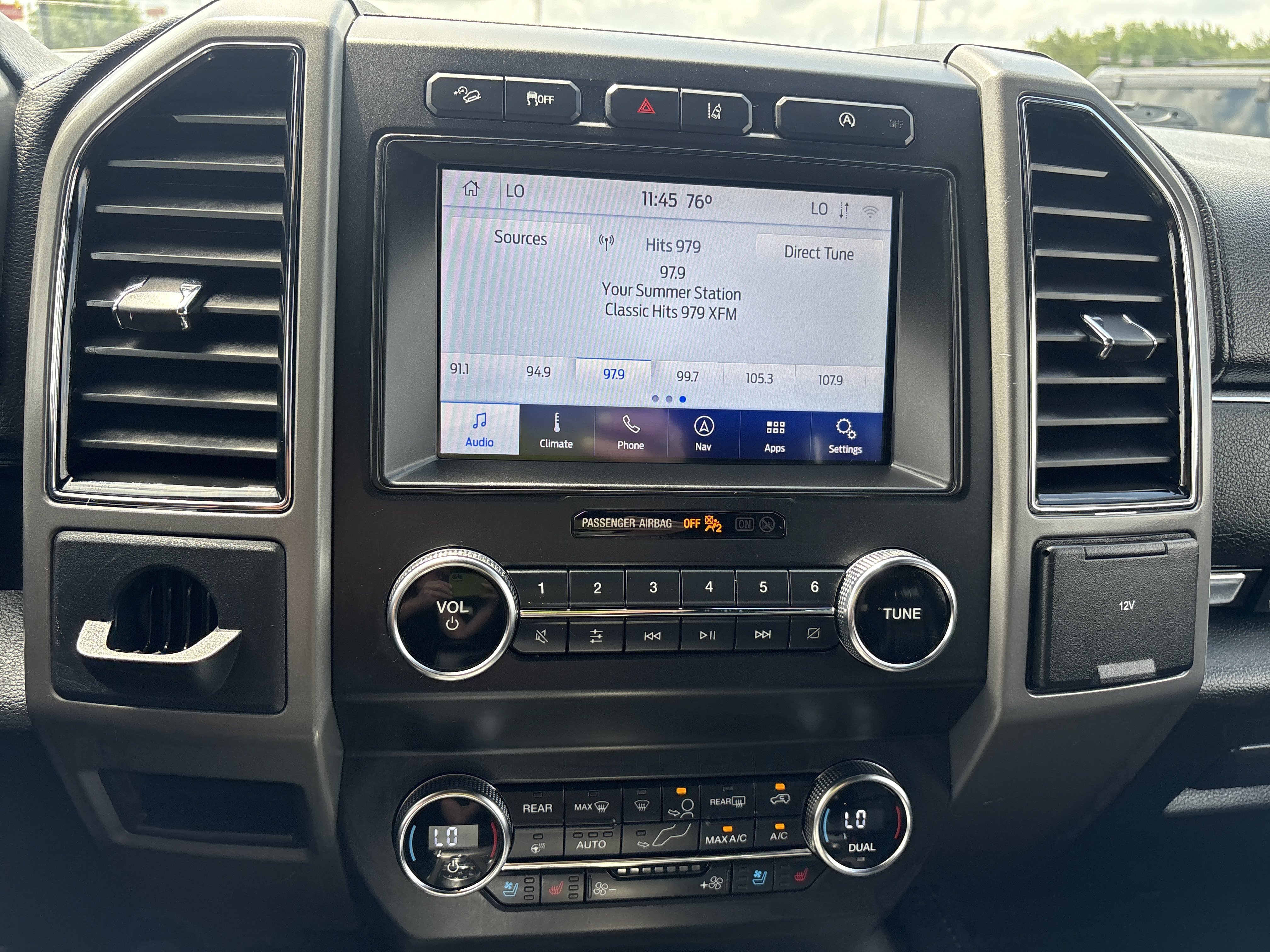 Used 2020 Ford Expedition XLT w/ Equipment Group 202A AWD/4WD image 7
