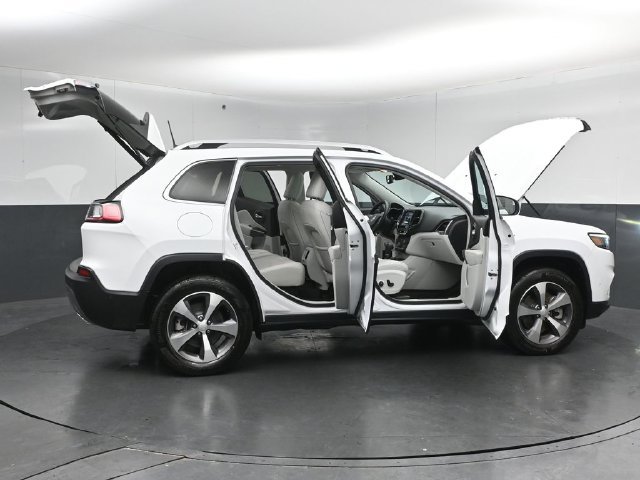 Used 2021 Jeep Cherokee Limited AWD/4WD image 56
