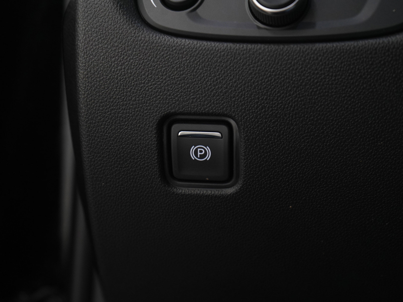 Used 2020 Chevrolet Blazer Premier w/ Driver Confidence II Package image 28