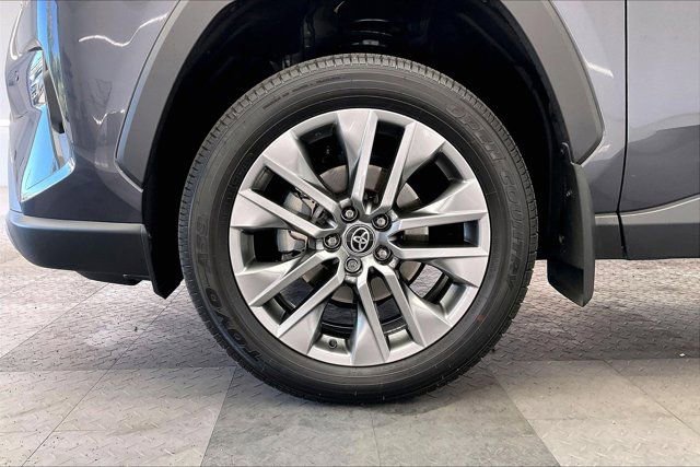 Used 2023 Toyota RAV4 Limited image 8