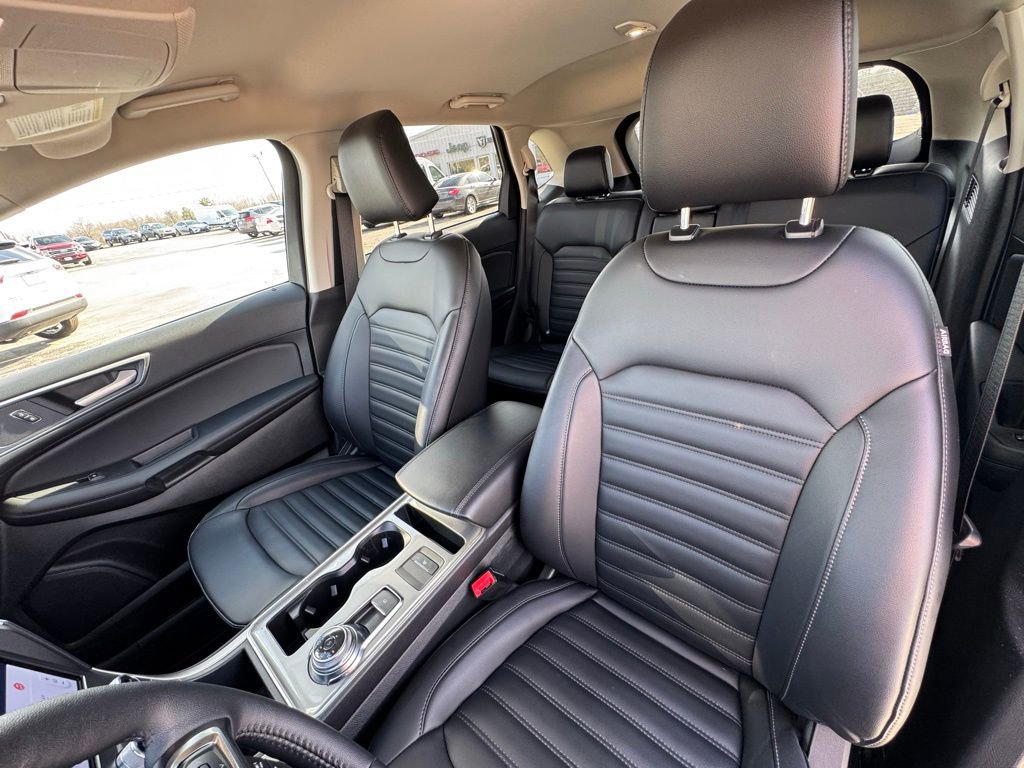 Used 2024 Ford Edge SEL w/ Convenience Package image 18