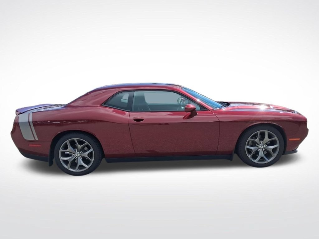Used 2017 Dodge Challenger R/T w/ Sound Group RWD image 4