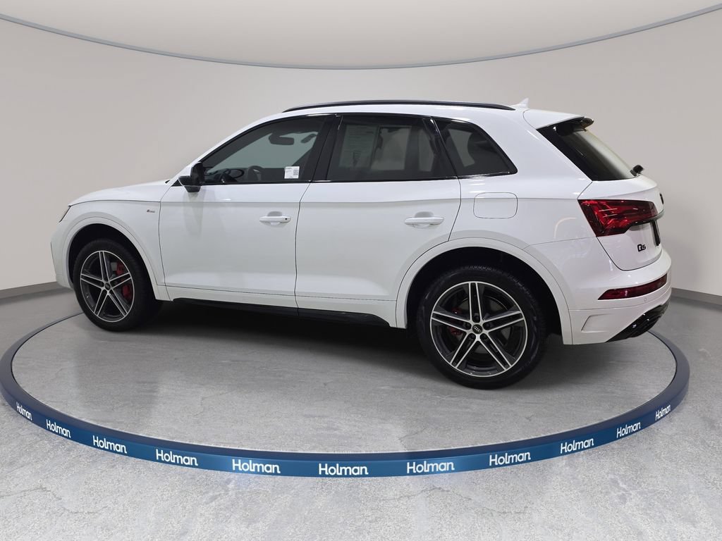 Certified 2024 Audi Q5 e Premium Plus w/ Premium Plus Package AWD/4WD image 9