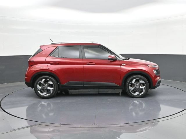 Used 2024 Hyundai Venue SEL FWD image 26