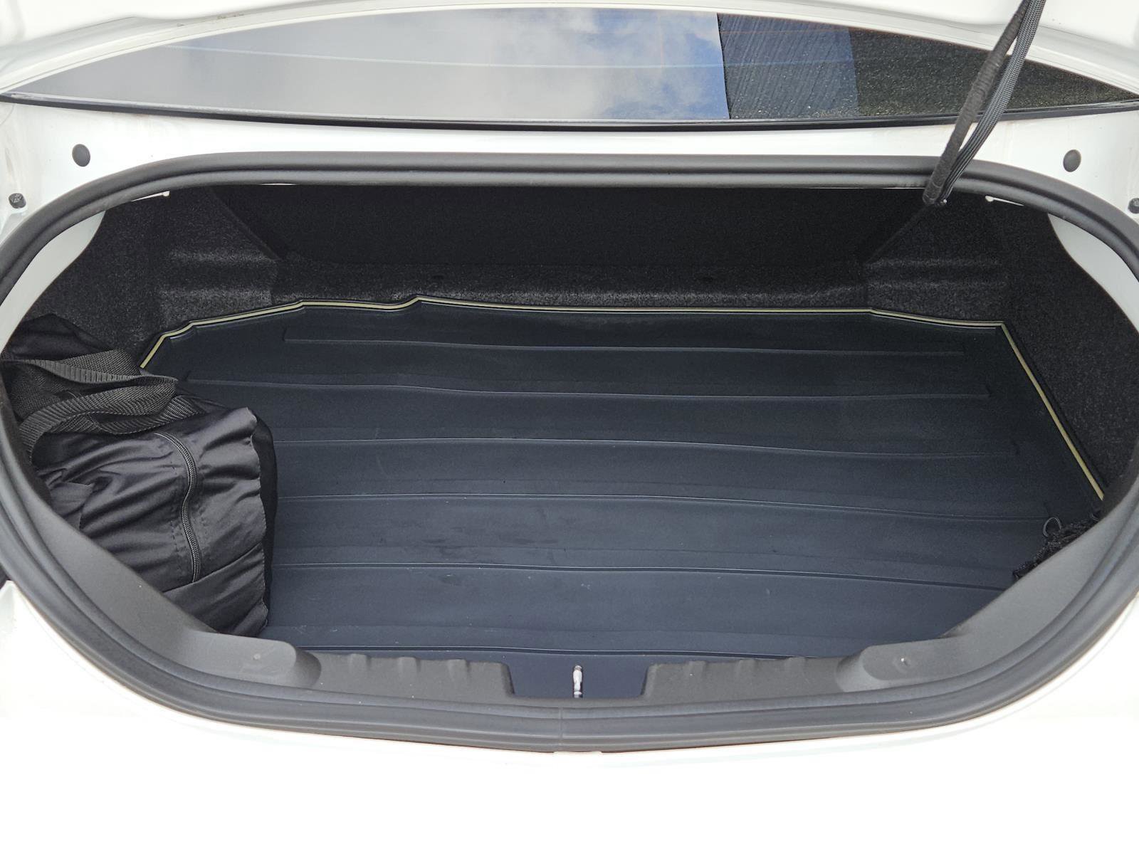 Used 2011 Chevrolet Camaro SS image 9