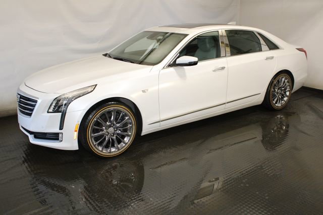 Used 2018 Cadillac CT6 Luxury image 2