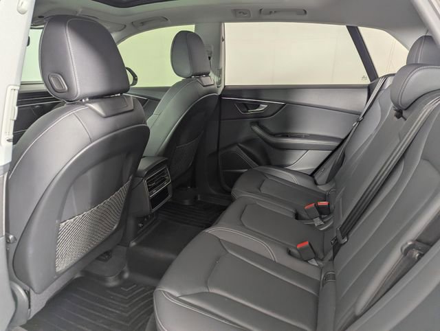 Used 2023 Audi Q8 Premium Plus AWD/4WD image 17
