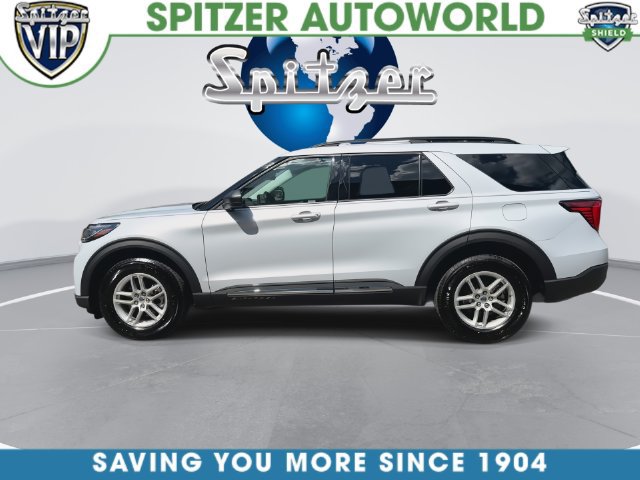 Used 2025 Ford Explorer Active AWD/4WD image 10