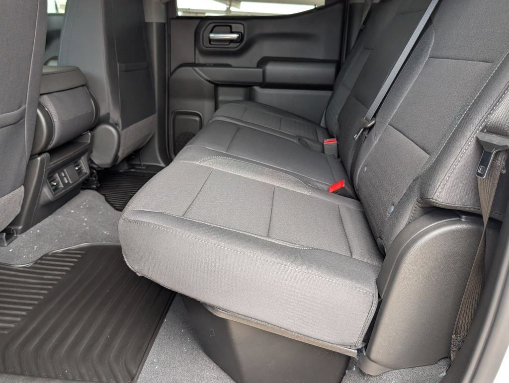New 2026 Chevrolet Silverado 1500 Custom w/ LPO, Dark Essentials Package RWD image 7