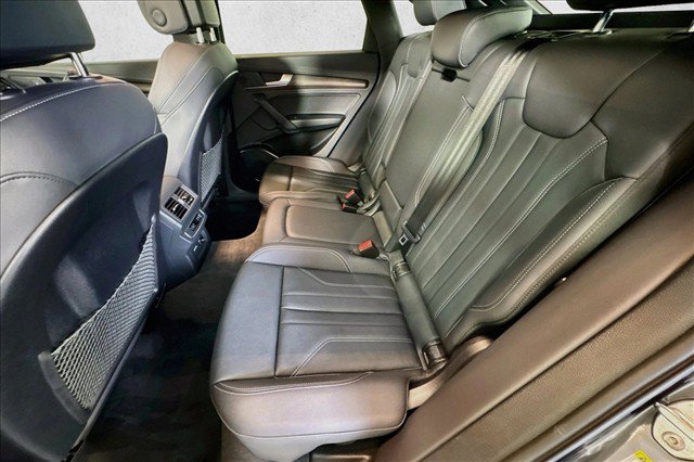Used 2023 Audi Q5 2.0T Premium w/ Convenience Package AWD/4WD image 23