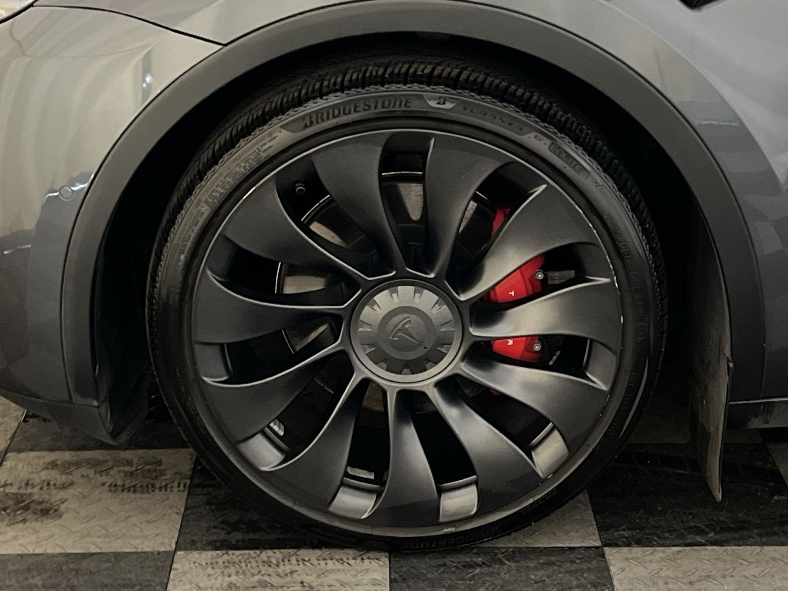 Used 2022 Tesla Model Y Performance AWD/4WD image 17