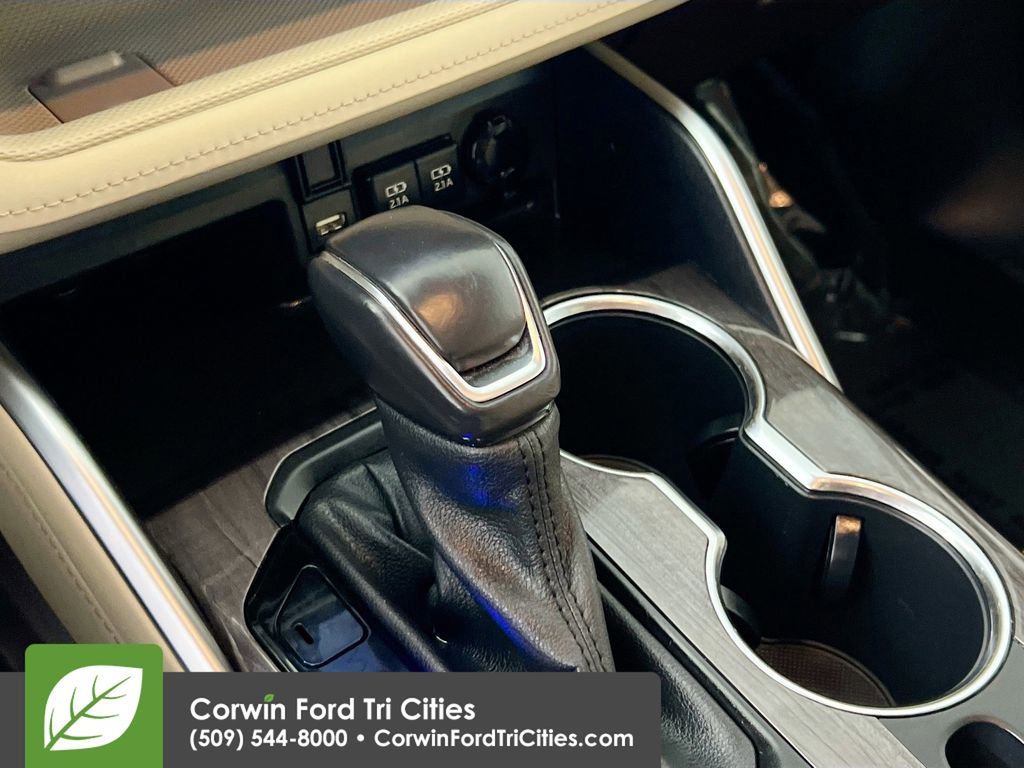 Used 2021 Toyota Highlander Limited image 9