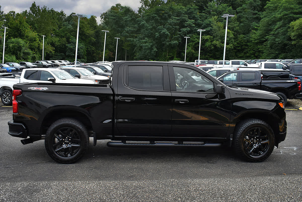 Used 2026 Chevrolet Silverado 1500 Custom w/ Turbomax Blackout Package AWD/4WD image 6