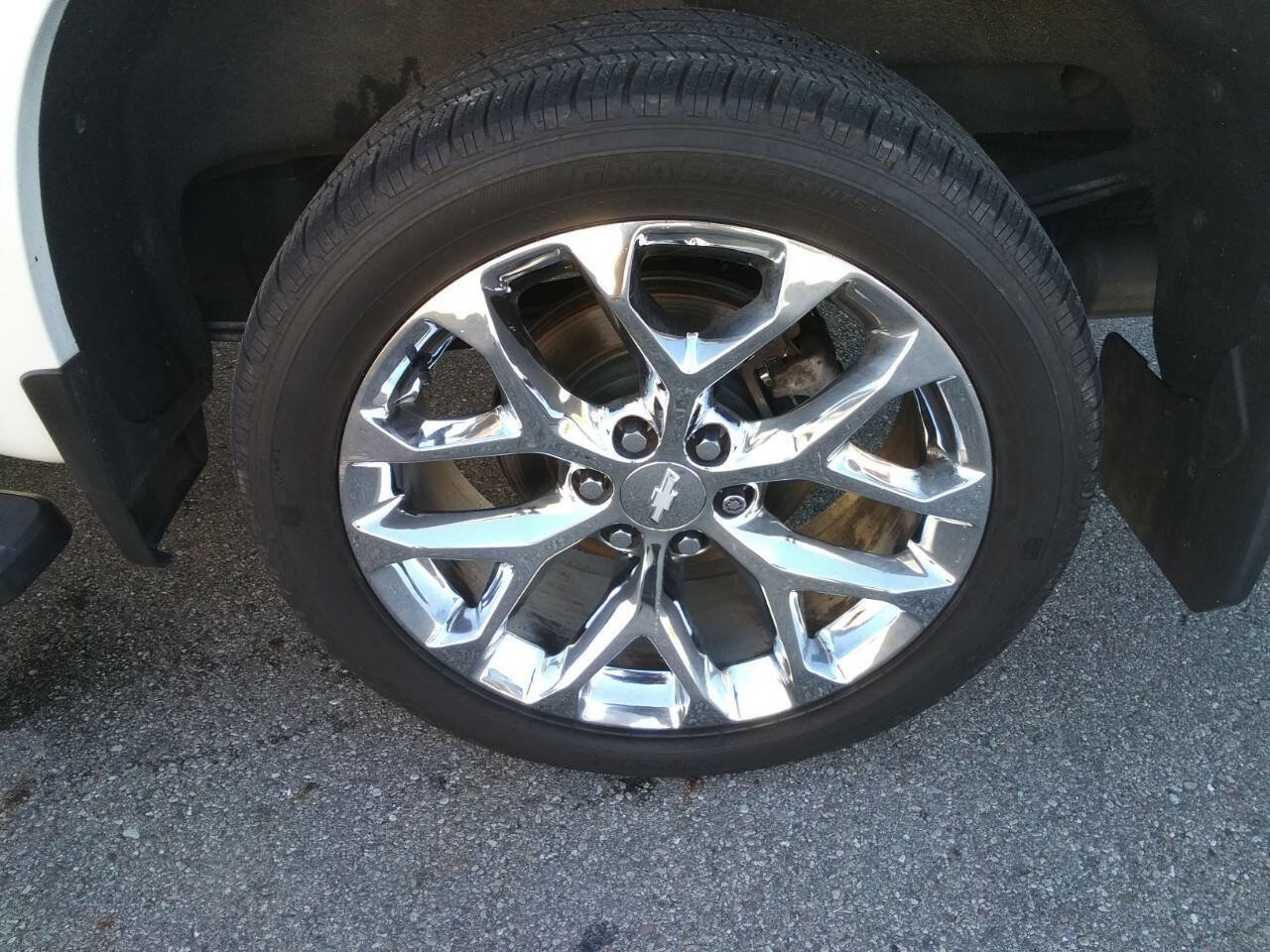 Used 2020 Chevrolet Silverado 1500 High Country w/ Technology Package image 13