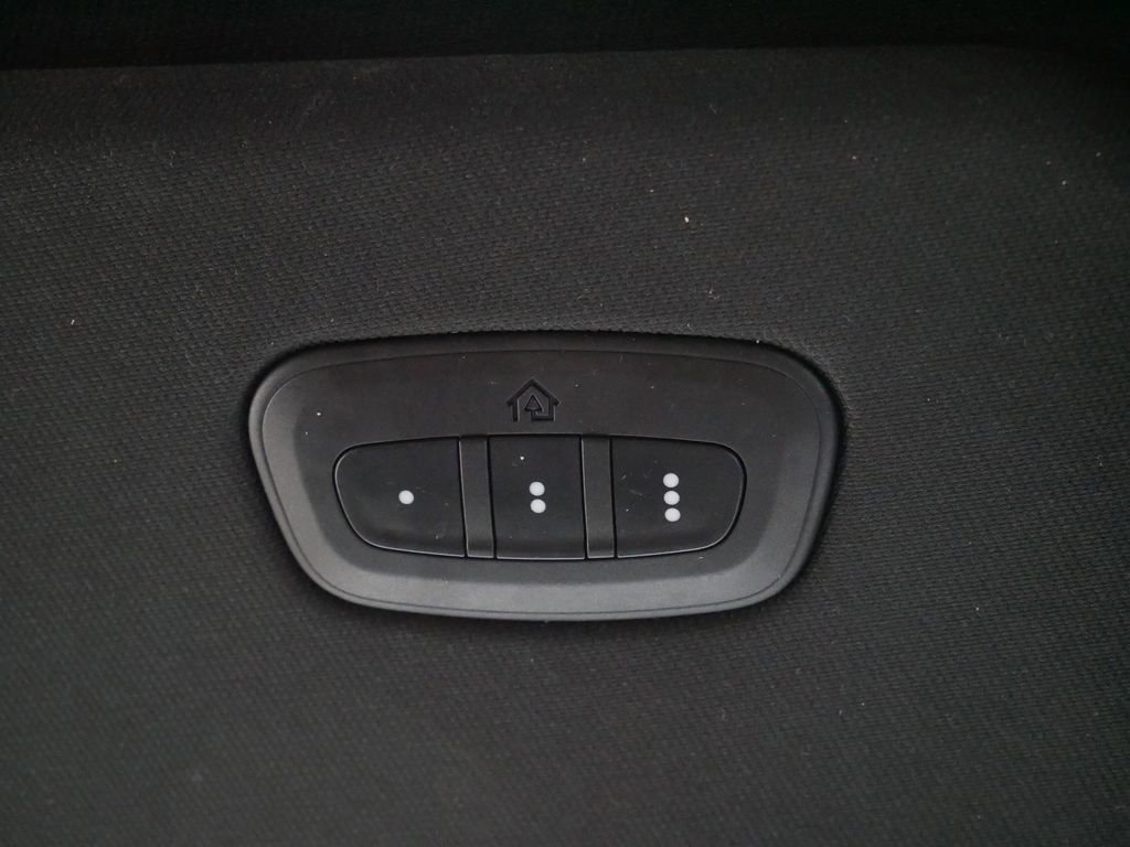 Used 2019 RAM 1500 Sport w/ Black Appearance Package image 40