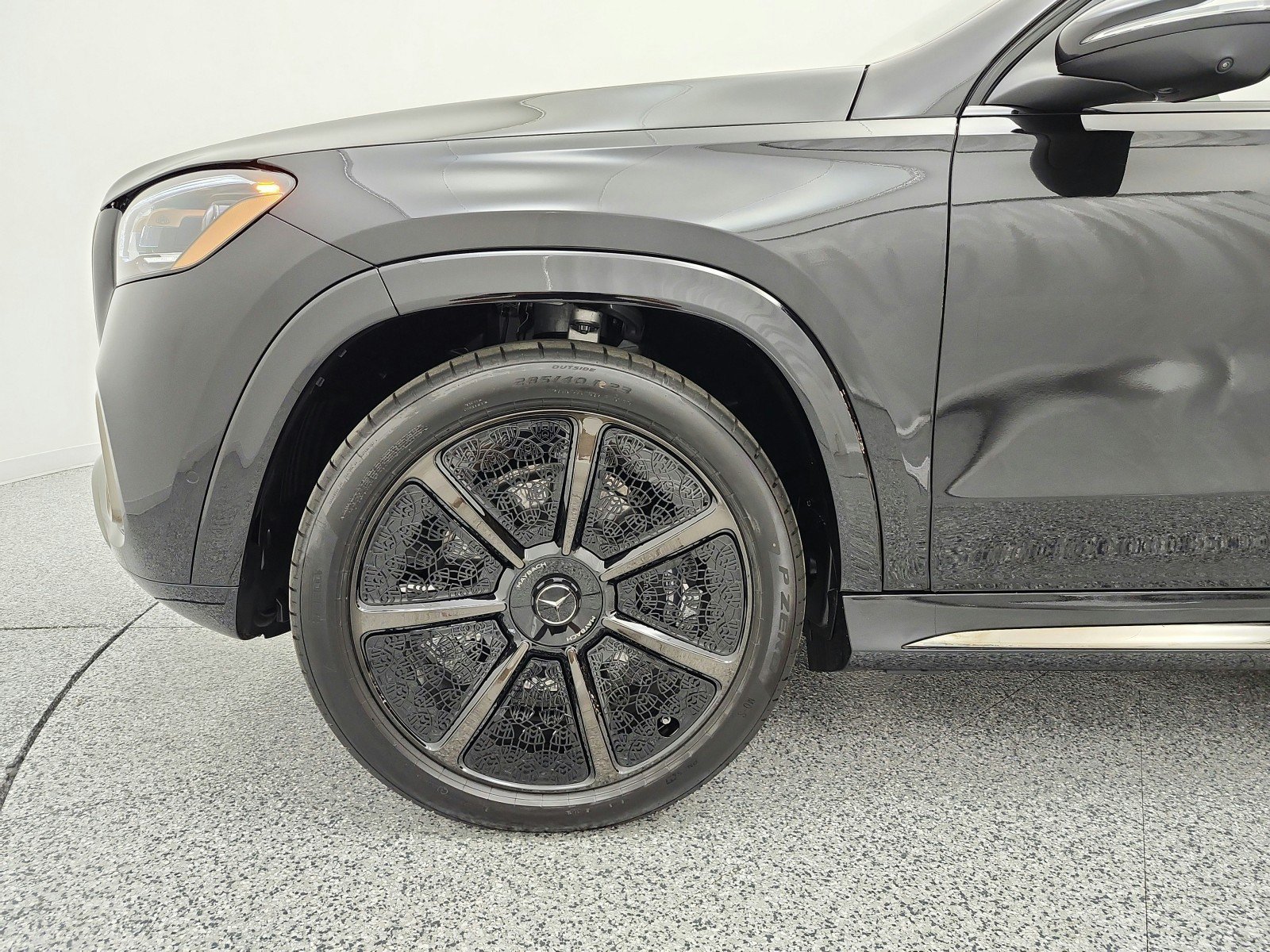 New 2026 Mercedes-Benz Maybach GLS 600 4MATIC image 13
